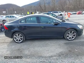 2012 Volvo S60 T6 with VIN YV1902FH8C2040412, listed as a IAAI auction lot 41739075 with 115,215 mi miles. Bid and sale history available at carsss.com. Image 13.