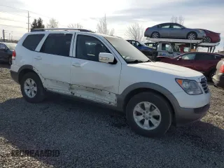 2009 Kia Borrego EX with VIN KNDJH741195016118, listed as a Copart auction lot 50418995 with 176,968 mi miles and Salvage Title. Bid and sale history available at carsss.com. Image 4.