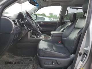 2017 Lexus GX 460 z VIN JTJBM7FX8H5156518, wystawiony jako Copart lot #57620195 z przebiegiem 100 111 mil mil oraz Szkoda całkowita • Salvage title. Historia ofert i sprzedaży dostępna na DreamBid. Obrazek 7.