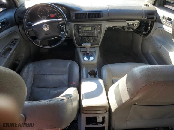 2003 Volkswagen Passat GLS with VIN WVWPD63B73P356279, listed as a Copart auction lot 81892844 with 276,850 mi miles and Salvage Title. Bid and sale history available at carsss.com. Image 8.