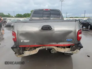 2003 Ford F-150 XL z VIN 1FTRF17263NA29013, wystawiony jako Copart lot #55668355 z przebiegiem 202 416 mil mil oraz Szkoda całkowita • Salvage title. Historia ofert i sprzedaży dostępna na DreamBid. Obrazek 6.