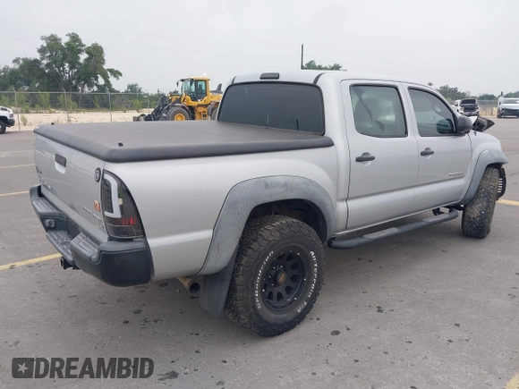 2006 Toyota Tacoma PreRunner z VIN 3TMJU62NX6M018693, wystawiony jako IAAI lot #42184797 z przebiegiem 193 953 mil mil oraz . Historia ofert i sprzedaży dostępna na DreamBid. Obrazek 4.