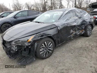 2025 Nissan Altima SV with VIN 1N4BL4DW6SN308033, listed as a Copart auction lot 52924055 with 1,989 mi miles and Salvage Title. Bid and sale history available at DreamBid. Image 1.