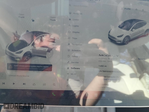 2024 Tesla Model Y Long Range with VIN 7SAYGDEE1RF036260, listed as a Copart auction lot 78805764 with 7,850 mi miles and Non repairable. Bid and sale history available at DreamBid. Image 9.
