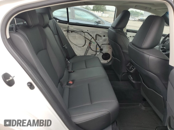 2022 Lexus ES 250 with VIN 58AD11D19NU008822, listed as a Copart auction lot 60647625 with 38,876 mi miles and Salvage title. Bid and sale history available at DreamBid. Image 10.