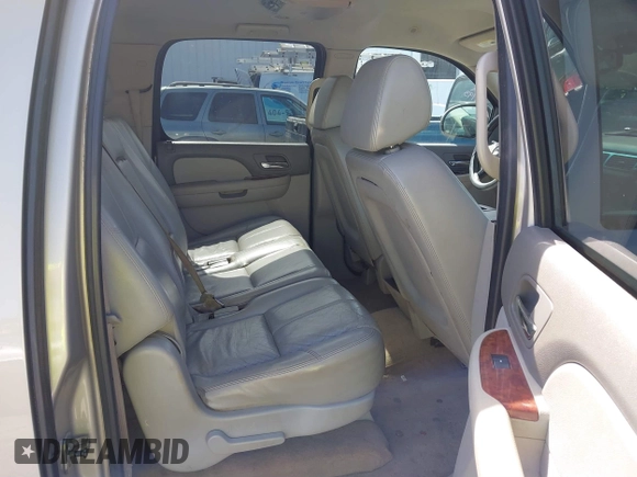 2007 Chevrolet Suburban LT с VIN 3GNFC16J37G306159, выставлен на аукционе IAAI как лот 41746563 с пробегом 289 770 миль миль и . История ставок и продаж доступна на DreamBid. Изображение 8.