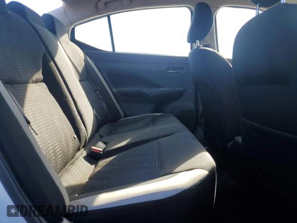 2022 Nissan Versa SV z VIN 3N1CN8EV0NL839211, wystawiony jako Copart lot #83053744 z przebiegiem 7 670 mil mil oraz Szkoda całkowita • Salvage title. Historia ofert i sprzedaży dostępna na DreamBid. Obrazek 10.