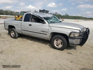 2000 Dodge Ram 1500 with VIN 3B7HC13Z1YG138356, listed as a Copart auction lot 68306524 with 171,481 mi miles and Salvage Title. Bid and sale history available at carsss.com. Image 4.