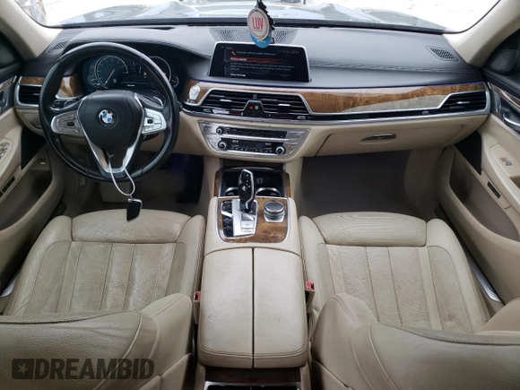 2016 BMW 7 Series 740i with VIN WBA7E2C56GG504344, listed as a Copart auction lot 79948323 with 85,993 mi miles. Bid and sale history available at carsss.com. Image 8.