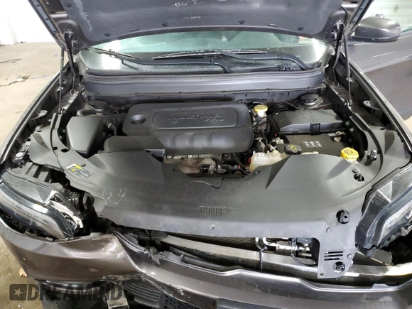 2021 Jeep Cherokee Latitude Plus with VIN 1C4PJMLB6MD156770, listed as a Copart auction lot 58849605 with 41,270 mi miles and Salvage title. Bid and sale history available at DreamBid. Image 12.