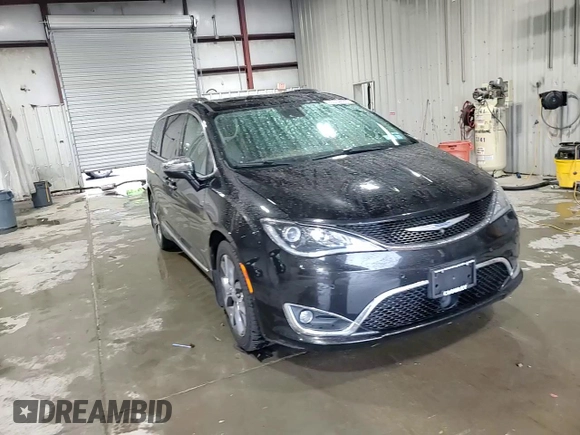 2017 Chrysler Pacifica Limited with VIN 2C4RC1GG8HR644659, listed as a Copart auction lot 60239555 with 94,311 mi miles and Salvage title. Bid and sale history available at DreamBid. Image 14.