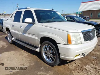 2003 Cadillac Escalade EXT with VIN 3GYEK63N73G165113, listed as a IAAI auction lot 41995449 with 257,470 mi miles. Bid and sale history available at carsss.com. Image 1.