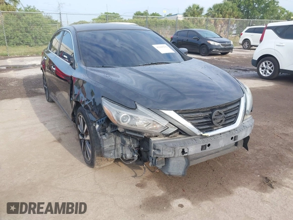 2018 Nissan Altima SR with VIN 1N4AL3AP5JC255662, listed as a IAAI auction lot 42229232 with 171,399 mi miles and . Bid and sale history available at carsss.com. Image 1.