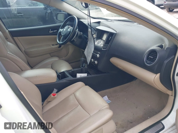 2014 Nissan Maxima S с VIN 1N4AA5APXEC442533, выставлен на аукционе IAAI как лот 42504714 с пробегом 152 775 миль миль и . История ставок и продаж доступна на DreamBid. Изображение 5.