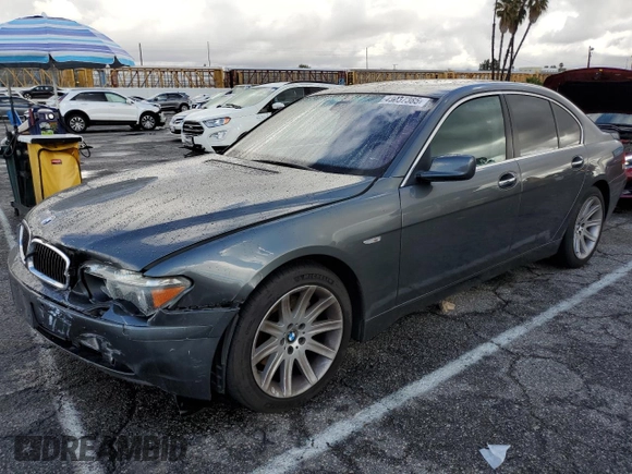 2005 BMW 7 Series 745i z VIN WBAGL63565DP76324, wystawiony jako Copart lot #45037385 z przebiegiem 52 771 mil mil oraz Szkoda całkowita • Salvage title. Historia ofert i sprzedaży dostępna na DreamBid. Obrazek 1.