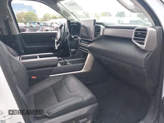2024 Toyota Tundra Limited z VIN 5TFWA5DB2RX156299, wystawiony jako IAAI lot #42425471 z przebiegiem 41 874 mil mil oraz . Historia ofert i sprzedaży dostępna na DreamBid. Obrazek 5.