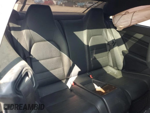 2014 Mercedes-Benz E 350 z VIN WDDKJ5KBXEF231550, wystawiony jako Copart lot #51074775 z przebiegiem 115 399 mil mil oraz Czysty tytuł • Clean title. Historia ofert i sprzedaży dostępna na DreamBid. Obrazek 10.