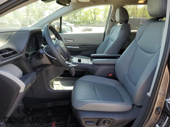 2024 Toyota Sienna XLE with VIN 5TDYSKFC1RS149845, listed as a Copart auction lot 54313515 with 10,753 mi miles and Salvage title. Bid and sale history available at DreamBid. Image 7.