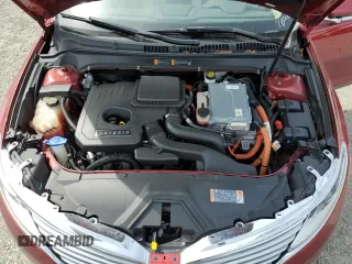 2016 Lincoln MKZ Hybrid z VIN 3LN6L2LU8GR627840, wystawiony jako Copart lot #61486675 z przebiegiem 61 690 mil mil oraz Szkoda całkowita • Salvage title. Historia ofert i sprzedaży dostępna na DreamBid. Obrazek 11.
