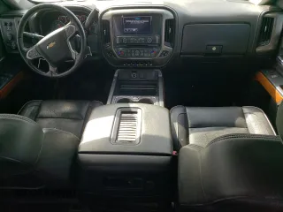2019 Chevrolet Silverado 3500HD High Country with VIN 1GC4KYEY3KF257534, listed as a Copart auction lot 78550964 with 254,955 mi miles and Non Repairable. Bid and sale history available at carsss.com. Image 8.