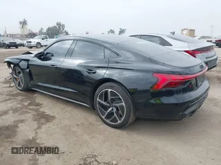 2023 Audi RS e-tron GT z VIN WAUBHBFWXP7903361, wystawiony jako IAAI lot #40585681 z przebiegiem 16 816 mil mil oraz . Historia ofert i sprzedaży dostępna na DreamBid. Obrazek 3.