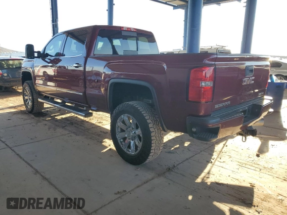2015 GMC Sierra 2500HD Denali z VIN 1GT120E83FF114643, wystawiony jako Copart lot #57632835 z przebiegiem 166 561 mil mil oraz Szkoda całkowita • Salvage title. Historia ofert i sprzedaży dostępna na DreamBid. Obrazek 2.