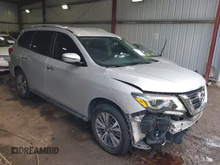 2017 Nissan Pathfinder SV z VIN 5N1DR2MN5HC663188, wystawiony jako IAAI lot #42635792 z przebiegiem 137 154 mil mil oraz . Historia ofert i sprzedaży dostępna na DreamBid. Obrazek 1.