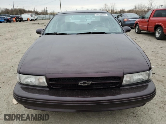 1995 Chevrolet Caprice with VIN 1G1BL52P5SR146120, listed as a Copart auction lot 50930555 with 938,938 mi miles and Non repairable. Bid and sale history available at DreamBid. Image 5.