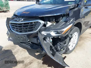 2021 Chevrolet Equinox LT with VIN 3GNAXUEV2MS101400, listed as a IAAI auction lot 41865069 with 19,634 mi miles. Bid and sale history available at carsss.com. Image 6.