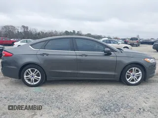 2018 Ford Fusion SE with VIN 3FA6P0HD5JR200165, listed as a IAAI auction lot 41492890 with 90,312 mi miles. Bid and sale history available at carsss.com. Image 13.