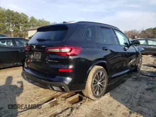 2020 BMW X5 xDrive40i with VIN 5UXCR6C0XL9B96287, listed as a Copart auction lot 73198022 with Not Provided miles. Bid and sale history available at carsss.com. Image 3.