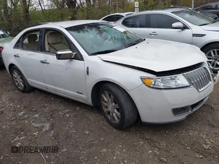 2011 Lincoln MKZ Hybrid with VIN 3LNDL2L34BR775166, listed as a IAAI auction lot 40953325 with 154,032 mi miles. Bid and sale history available at carsss.com. Image 1.