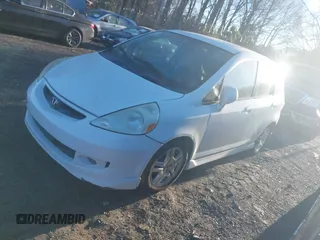 2007 Honda Fit Sport with VIN JHMGD38657S006743, listed as a IAAI auction lot 41822210 with 352,841 mi miles. Bid and sale history available at carsss.com. Image 2.