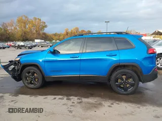2018 Jeep Cherokee Limited with VIN 1C4PJMDXXJD515558, listed as a IAAI auction lot 40772264 with 171,347 mi miles. Bid and sale history available at carsss.com. Image 15.