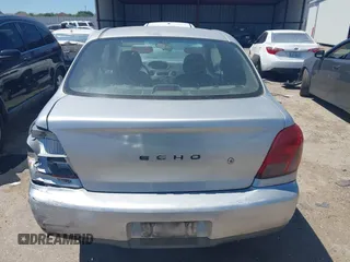 2000 Toyota ECHO z VIN JTDAT1234Y5016760, wystawiony jako IAAI lot #41974124 z przebiegiem 188 323 mil mil oraz . Historia ofert i sprzedaży dostępna na DreamBid. Obrazek 16.