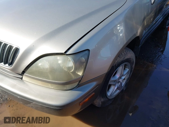 1999 Lexus RX 300 Luxury SUV with VIN JT6HF10U7X0054438, listed as a IAAI auction lot 41702361 with 1 mi miles. Bid and sale history available at carsss.com. Image 13.