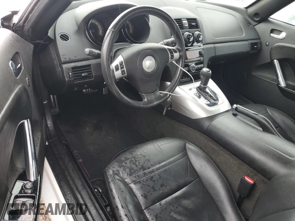 2008 Saturn Sky Red Line z VIN 1G8MG35X98Y102960, wystawiony jako Copart lot #61233914 z przebiegiem 129 890 mil mil oraz Szkody całkowita. Historia ofert i sprzedaży dostępna na DreamBid. Obrazek 8.