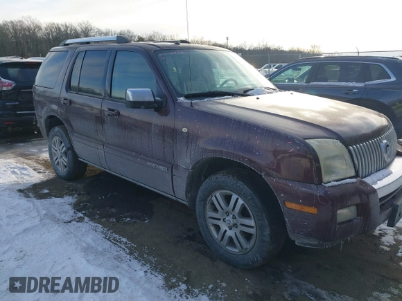 2007 Mercury Mountaineer Premier with VIN 4M2EU38E57UJ18327, listed as a IAAI auction lot 41333082 with 209,690 mi miles. Bid and sale history available at carsss.com. Image 1.