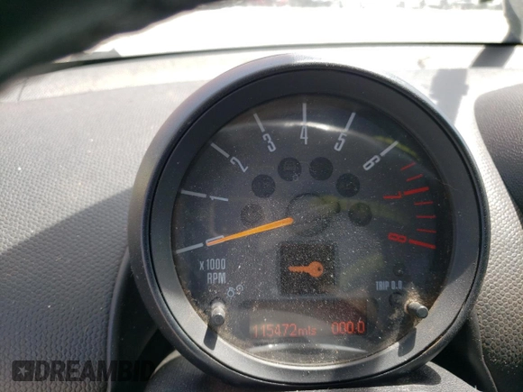 2015 MINI Countryman with VIN WMWZB3C56FWR44186, listed as a Copart auction lot 53636785 with 115,472 mi miles and Salvage Title. Bid and sale history available at DreamBid. Image 9.