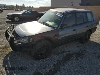 1996 Toyota RAV4 with VIN JT3GP10V3T0004645, listed as a Copart auction lot 41824105 with 237,956 mi miles and Salvage Title. Bid and sale history available at DreamBid. Image 1.
