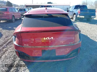 2023 Kia EV6 GT with VIN KNDC5DLE5P5115798, listed as a IAAI auction lot 41353168 with 8,183 mi miles. Bid and sale history available at carsss.com. Image 17.