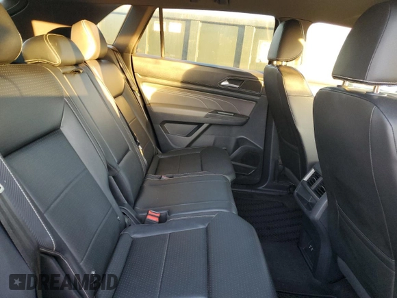2022 Volkswagen Atlas SE z VIN 1V2HE2CA3NC226199, wystawiony jako Copart lot #58964475 z przebiegiem 40 891 mil mil oraz Nie do naprawy. Historia ofert i sprzedaży dostępna na DreamBid. Obrazek 11.