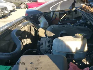 2005 Chevrolet Tahoe Z71 with VIN 1GNEK13T65R240160, listed as a IAAI auction lot 41444830 with 154,532 mi miles and . Bid and sale history available at DreamBid. Image 12.