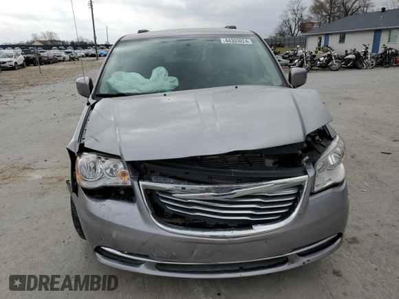 2016 Chrysler Town & Country Touring with VIN 2C4RC1BG0GR292229, listed as a Copart auction lot 66702584 with 118,976 mi miles and Salvage Title. Bid and sale history available at DreamBid. Image 5.