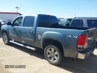 2008 GMC Sierra 1500 SLT z VIN 2GTEC13J281338944, wystawiony jako IAAI lot #41761417 z przebiegiem 211 486 mil mil oraz . Historia ofert i sprzedaży dostępna na DreamBid. Obrazek 3.