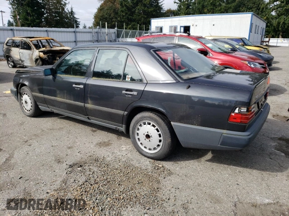 1989 Mercedes-Benz 300 E z VIN WDBEA30D8KB012989, wystawiony jako Copart lot #72100114 z przebiegiem 137 798 mil mil oraz Czysty tytuł • Clean title. Historia ofert i sprzedaży dostępna na DreamBid. Obrazek 2.