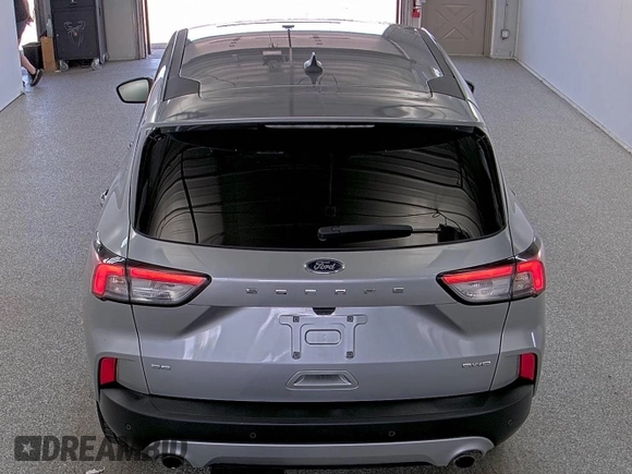 2022 Ford Escape SE z VIN 1FMCU9G66NUB33504, wystawiony jako IAAI lot #42748133 z przebiegiem 74 338 mil mil oraz . Historia ofert i sprzedaży dostępna na DreamBid. Obrazek 18.