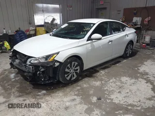 2019 Nissan Altima 2.5 S with VIN 1N4BL4BV1KC129923, listed as a IAAI auction lot 41894444 with 135,159 mi miles. Bid and sale history available at carsss.com. Image 22.