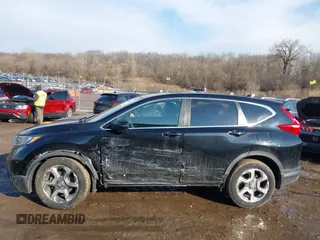 2017 Honda CR-V EX with VIN 5J6RW2H5XHL033724, listed as a IAAI auction lot 41686983 with 33,678 mi miles. Bid and sale history available at carsss.com. Image 14.