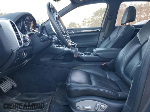 2017 Porsche Cayenne S с VIN WP1AB2A25HLA50282, выставлен на аукционе Copart как лот 80912384 с пробегом 44 744 миль миль и Списание • Salvage title. История ставок и продаж доступна на DreamBid. Изображение 7.